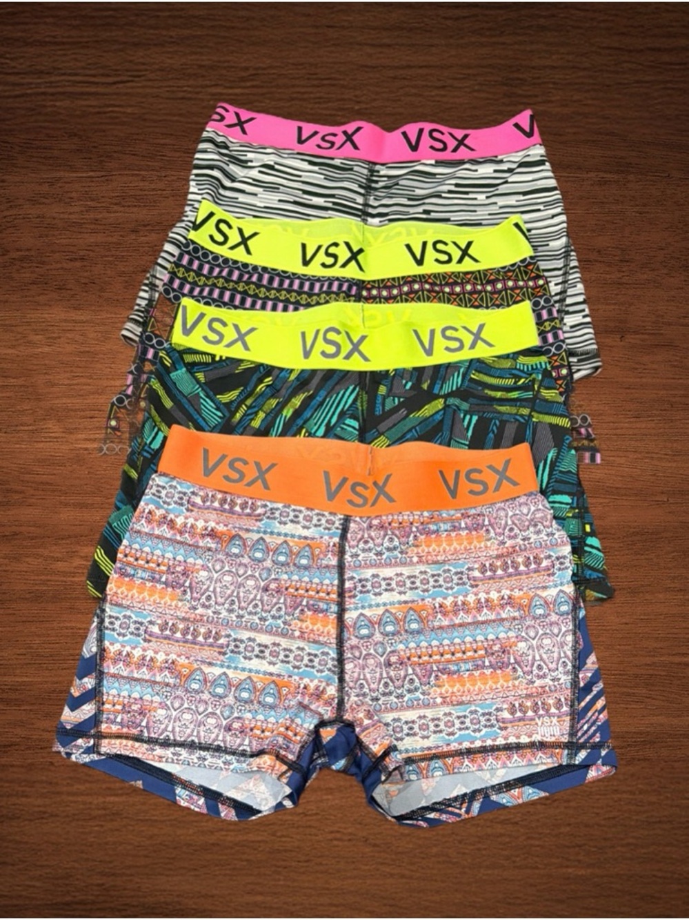 VICTORIA SECRET SPORT VSX SPANDEX ATHLETIC SHORTS SIZE L.BUNDLE OF 4 SHORTS